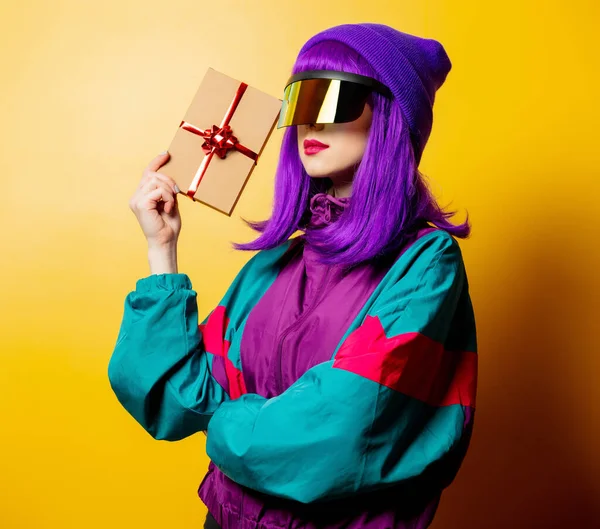 Mujer Estilo Gafas Chándal Los Años Con Caja Regalo Sobre —  Fotos de Stock