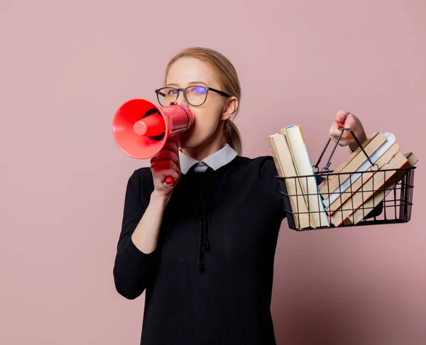 Blond Vrouw Zwart Jurk Bril Met Boeken Megafoon Roze Achtergrond — Stockfoto