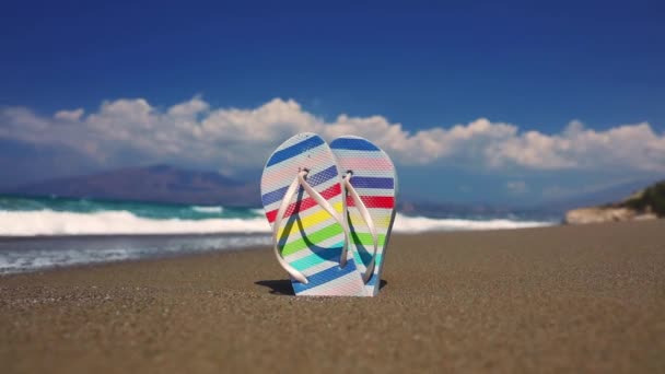 Kolorowe Sandały Piasku Plaży Tympaki Kreta Grecja — Wideo stockowe