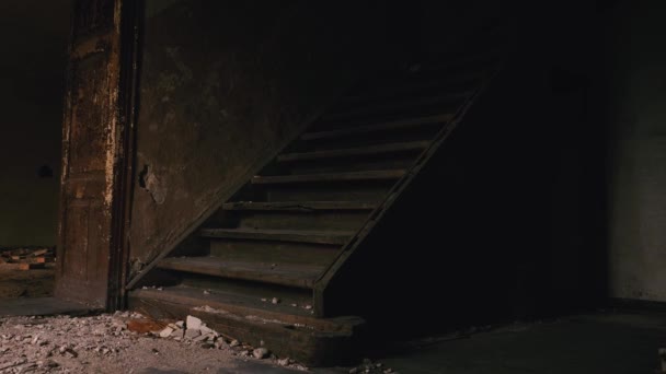 Escadas Madeira Assustadoras Casa Abandonada Polónia — Vídeo de Stock