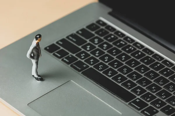 Miniature Figure Businessman Laptop Computer — Stock Photo, Image