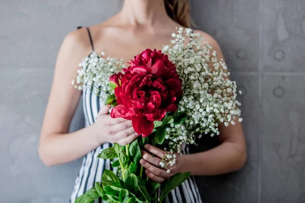 Female Holding Bouquet Gypsophila Paniculata Peonies White Background — Foto Stock