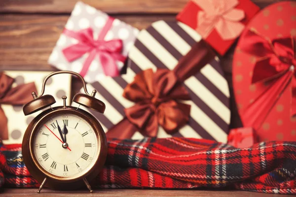 Vintage clock on christmas background — Stock Photo, Image