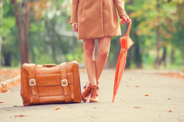 şemsiye ve parka çantaya kat kiremit.