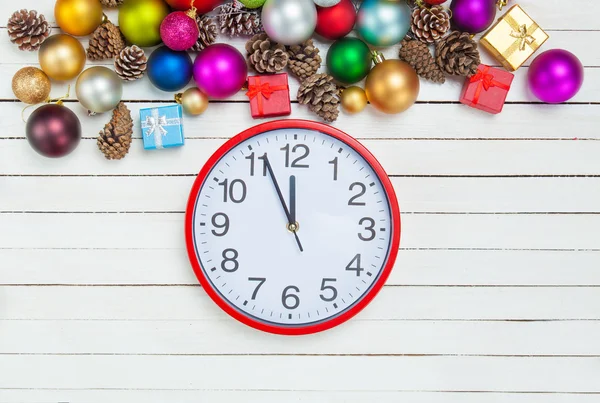 Clock and Christmas toys. — Stock Photo, Image