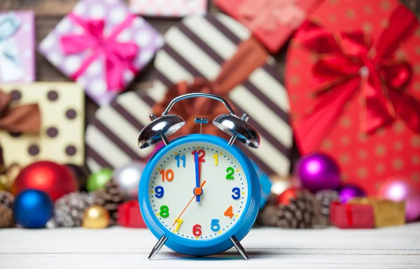 Clock and Christmas toys. — Stock Photo, Image