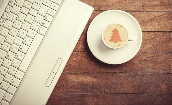 Cup of the coffee on a wooden table. — Stock Photo, Image