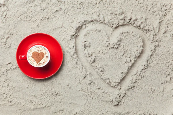 Tazza e simbolo a forma di cuore — Foto Stock