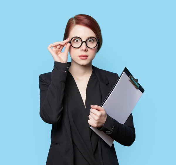 Portret van verrast zakelijke vrouwen in glazen — Stockfoto