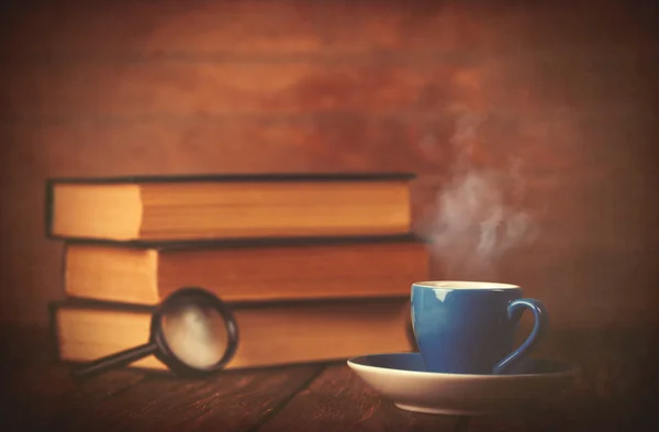 Kopp kaffe och böcker — Stockfoto