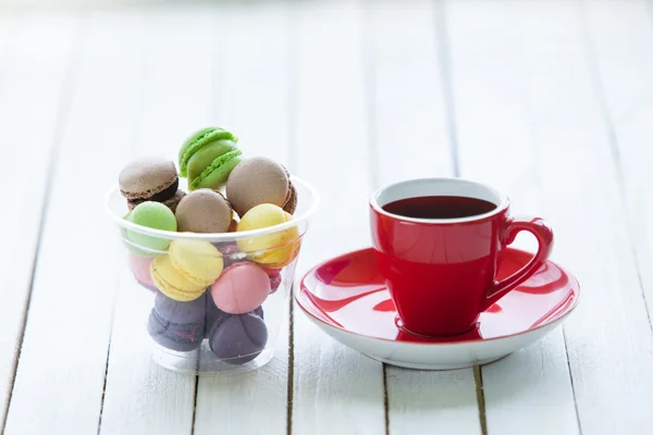 Cup of coffee and macarons — Stock Photo, Image