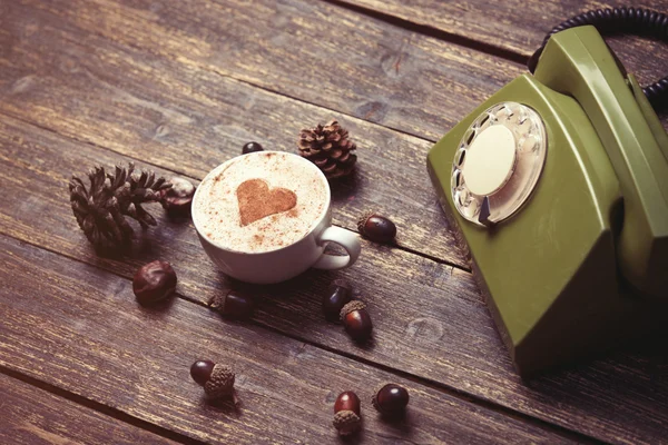 Xícara de café com forma de coração — Fotografia de Stock