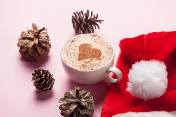 Cup of coffee with heart shape — Stock Photo, Image