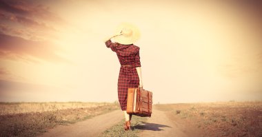 kız elbise çantası