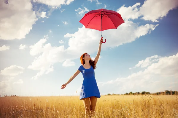 Bella rossa Donna con ombrello — Foto Stock