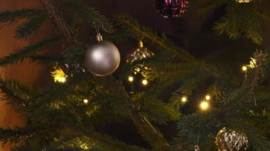 Yakın plan Noel ağacı süslemesi