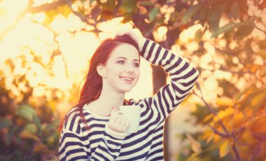 Çay veya kahve kadınla