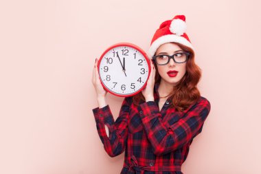 Santa Claus şapka ile masa saati