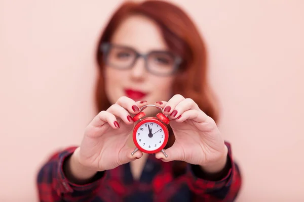 Porträt einer jungen Kaukasierin — Stockfoto