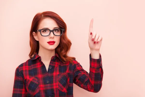 Junge kaukasische Mädchen in Brille — Stockfoto