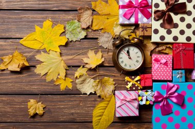 Çalar saat ve hediyeler