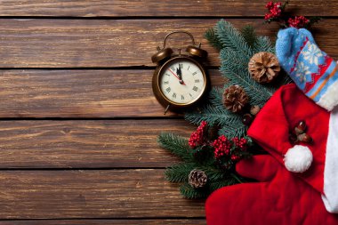 Çalar saat ve Noel şeyler