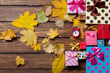 Çalar saat ve hediyeler