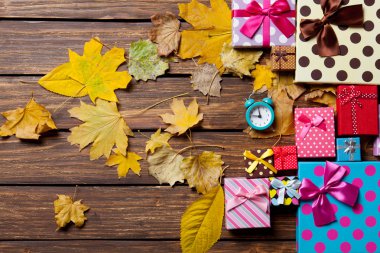 Çalar saat ve hediyeler