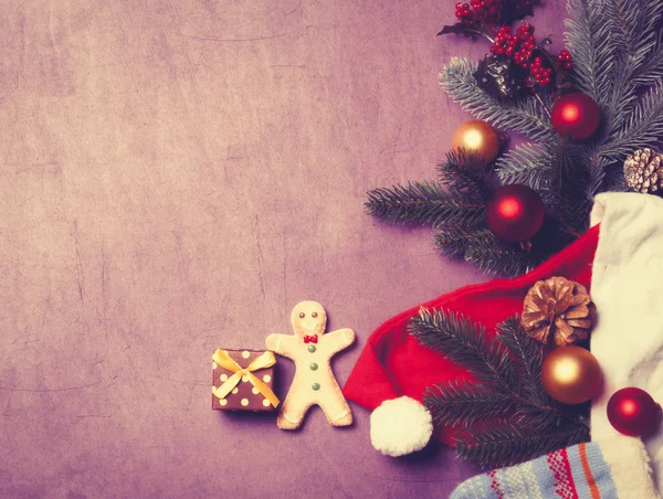 Noel hediye ve zencefilli kurabiye adam