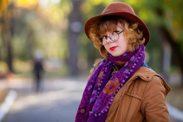 Portrait d'une jeune fille rousse — Photo