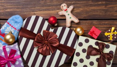 Gingerbread adam ve Noel hediyeleri