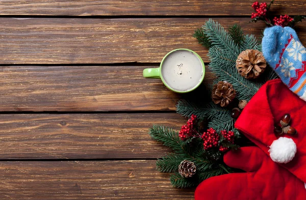 Christmas gifts and cup of coffee — Stock Photo, Image