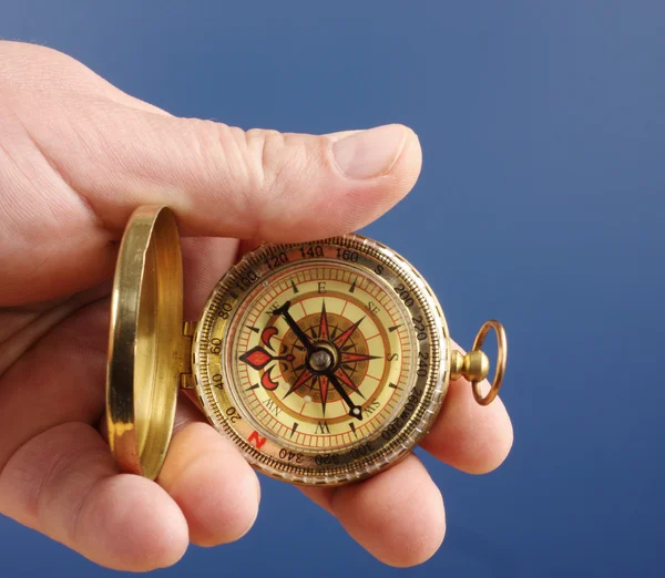 Hand holding compass. — Stock Photo, Image