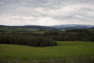 Doğa manzara dağlar ve akışı ile