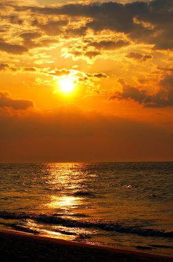 Polonya, Baltık Denizi sahilinde günbatımı