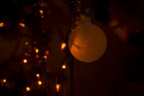 Farbe Weihnachten Grün Baum Mit Dekorationskugeln — Stockfoto