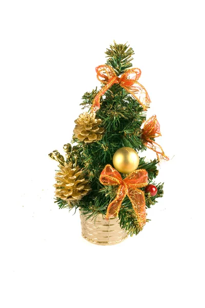 Árvore Ouro Laranja Natal Fundo Branco — Fotografia de Stock
