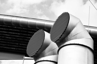 ilginç, orijinal minimalist mimari elementler, siyah ve beyaz çizgiler