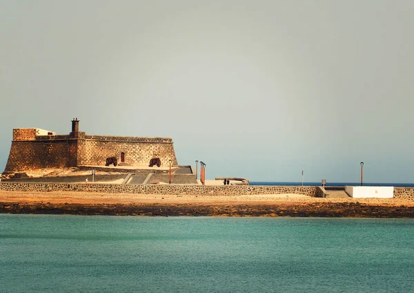 Vackert Kustlandskap Från Kanarieöns Huvudstad Lanzarote Arrecife Spanien Solig Varm — Stockfoto