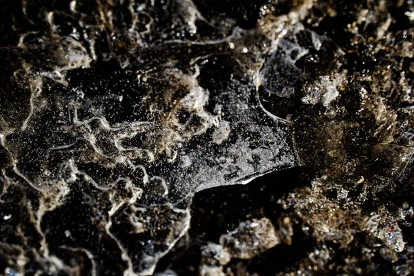 Piękne Ciekawe Abstrakcyjne Tło Lodem Zbliżenie Zamarzniętej Kałuży — Zdjęcie stockowe