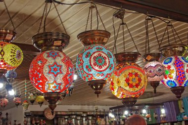 güzel Türk İslami renkli orijinal cam lambalar