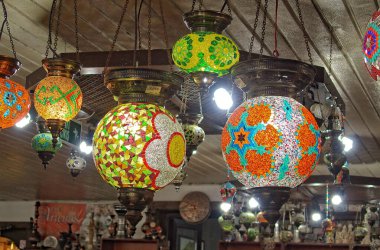 güzel Türk İslami renkli orijinal cam lambalar