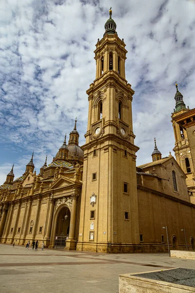 Hermoso Paisaje Nuestra Señora Del Pilar Catedral Basílica Contra Cielo —  Fotos de Stock