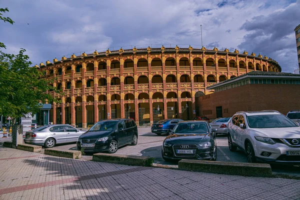 Belle Arène Contre Ville Saragosse Espagne Par Une Journée Ensoleillée — Photo