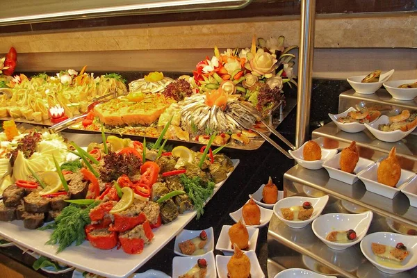 Sabrosa Comida Servida Elegante Restaurante Autoservicio Todo Incluido Del Hotel — Foto de Stock