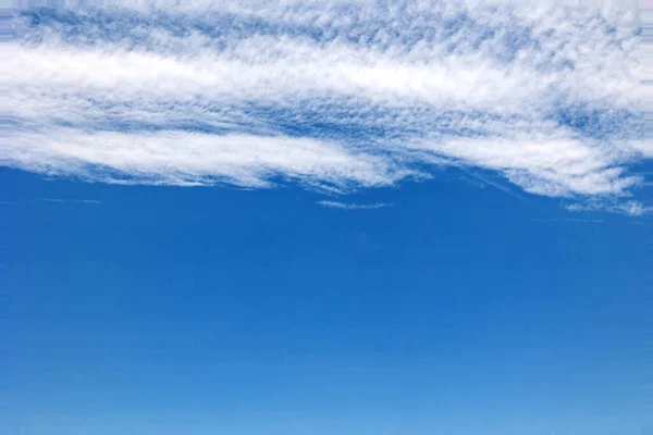 Vacker Naturlig Blå Himmel Bakgrund Med Vita Moln — Stockfoto