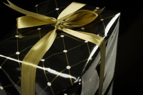 Elegante scatola regalo — Foto Stock