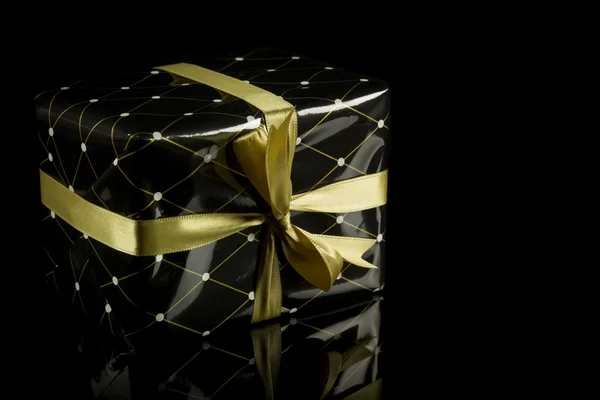 Élégante boîte cadeau — Photo