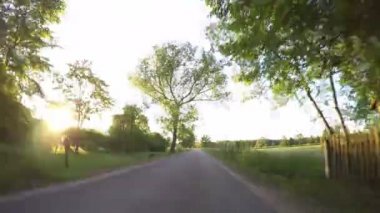 Sigara kentsel yol üzerinden araba