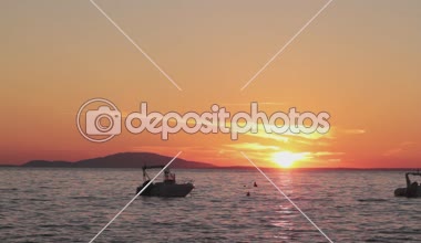 Sahilde gün batımı